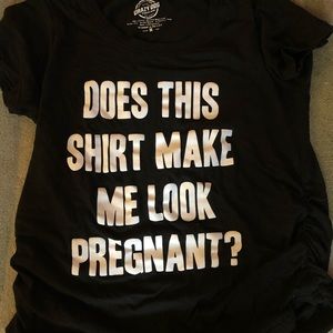 Maternity graphic t-shirt